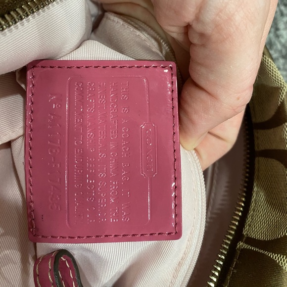 Coach purse - Picture 3 of 3